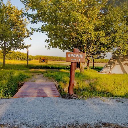 Residence Safari Resort - Teepee Village Borovany  Exterior photo